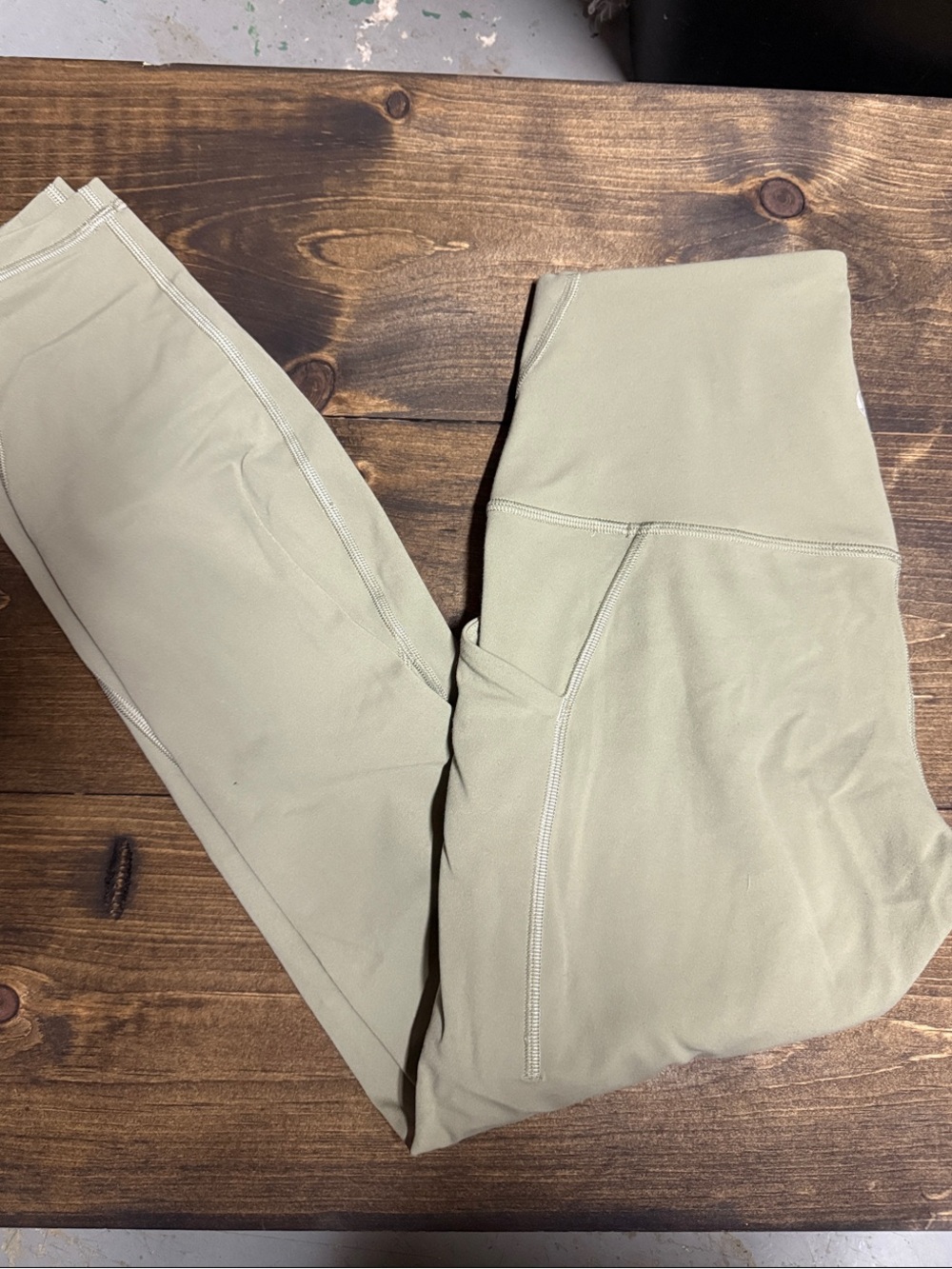 Lululemon Align Leggings with Pockets - Picture 4 of 7